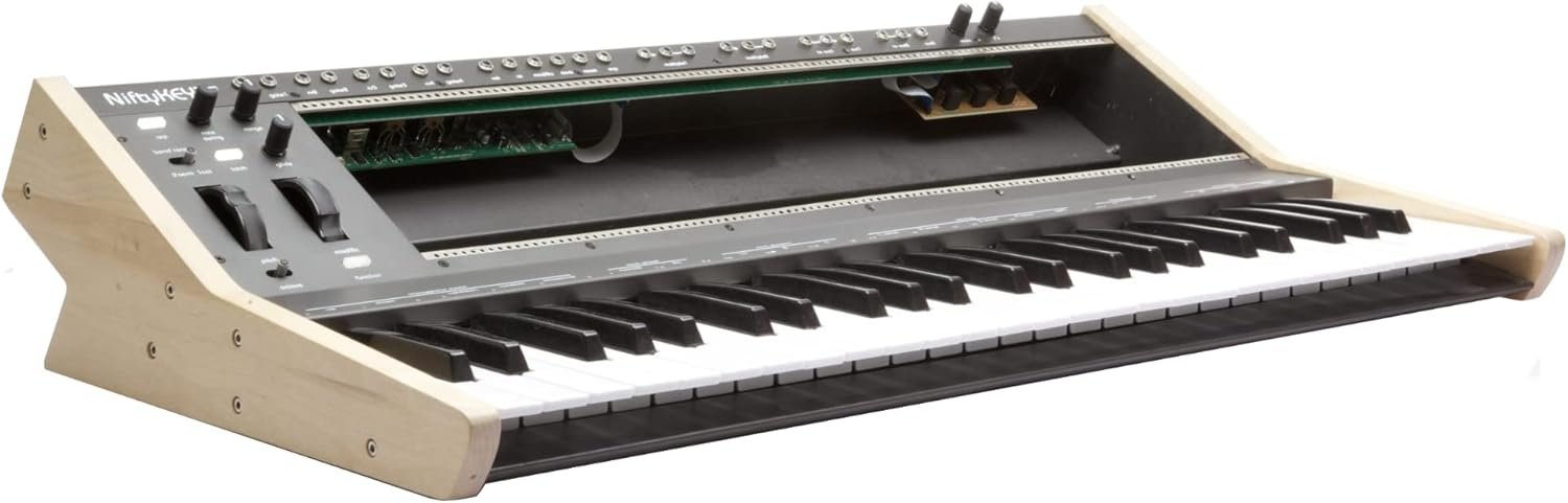 Cre8audio NiftyKEYZ Modular Synth Case with Integrated Keyboard