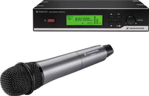 Sennheiser XSW-35 Vocal Set featuring SKM35 handheld transmitter with e835 dynamic cardioid capsule, MZQ1 mic clip and EM10 true diversity receiver (542-578 MHz, A Freq) (Refurb)