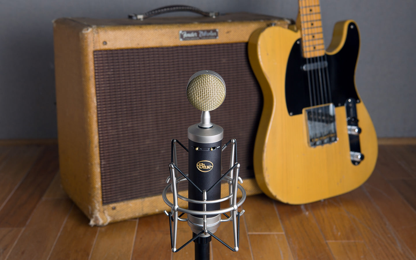 Blue Baby Bottle SL Microphone Bundle with Quad xlr cable and the Pop